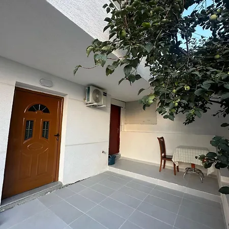 Metaj Flats