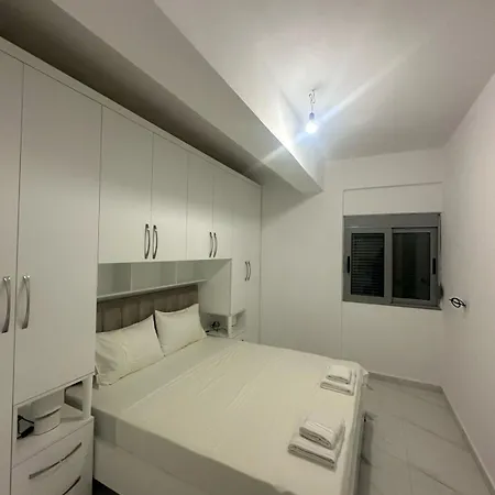 Apartament Metaj Flats