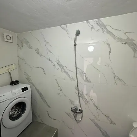 Apartament Metaj Flats