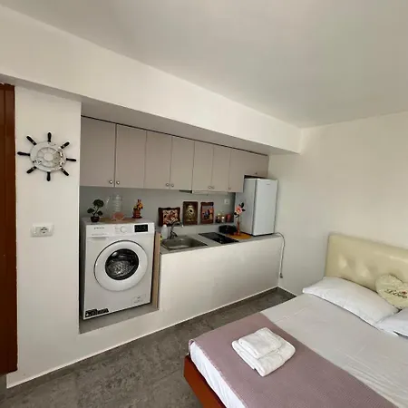 Metaj Flats * Saranda